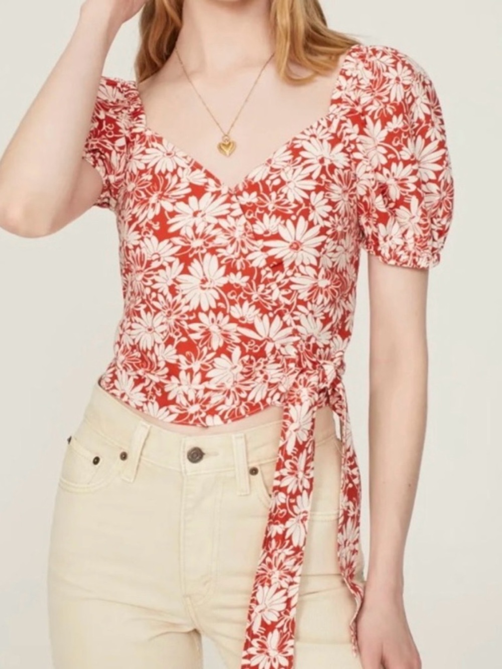Madewell Red & White Floral Sweetheart Wrap Crop Top with Puff Sleeves - Picture 7 of 7